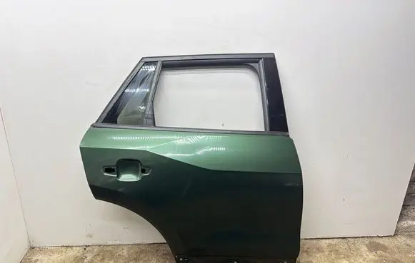 Audi Q2 - Rear door