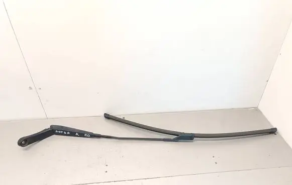 Opel Astra K Front wiper blade arm 13418993