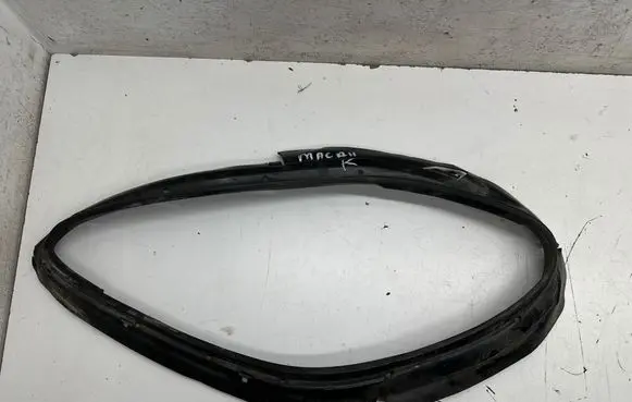 Porsche Macan (95B) Headlight part 7600120199