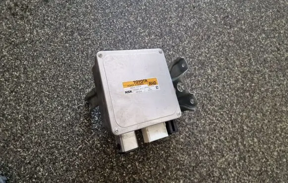 Toyota RAV 4 (XA30) Comfort/convenience module 8965042030