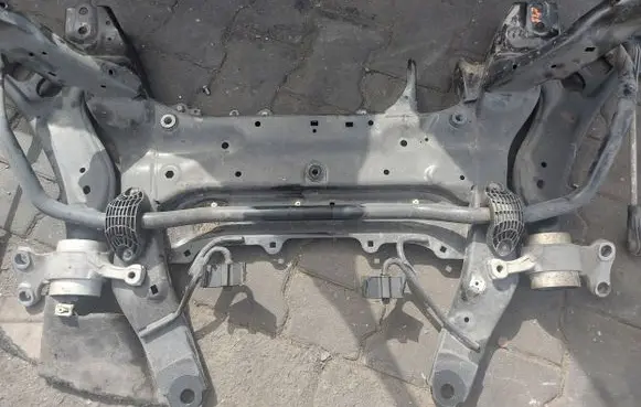 BMW 1 F40 Front axle beam 68727306853914BMW