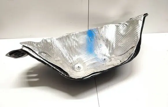 Audi Q7 4M Heat shield in engine bay 4M0819523A A1174490001