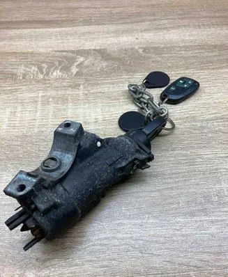 Audi A6 S6 C5 4B Ignition lock 4B0905851C Used WithKey
