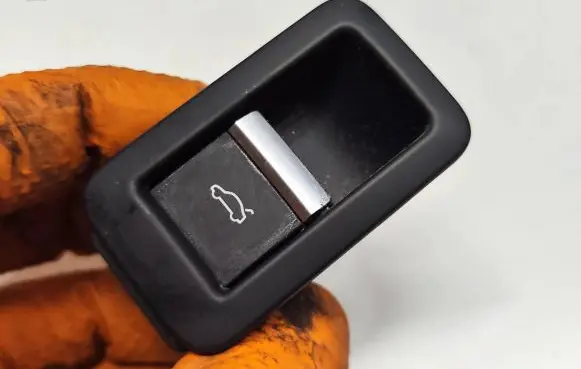 Audi Q5 SQ5 Tailgate opening switch 4M0959831A 93295PR 18204A