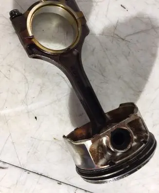 Volvo XC90 Piston with connecting rod K0F00C
