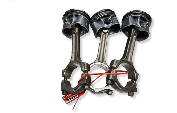 Renault Clio IV Piston with connecting rod S26309872 H4B405 H4B410