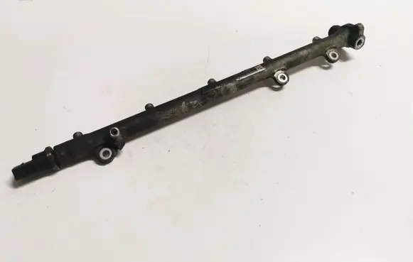 Mercedes-Benz E W211 Fuel main line pipe A6120700295 0445215021 0281002700