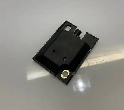 Mercedes-Benz R W251 Aerial antenna amplifier A2118203375 ZGS003 2118203375