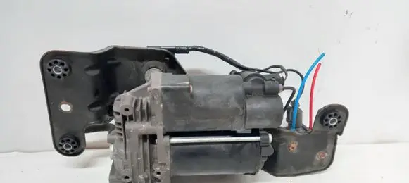 BMW X5 E70 Air suspension compressor/pump 