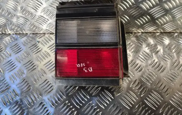 Volkswagen PASSAT B3 Tailgate rear/tail lights 357945107