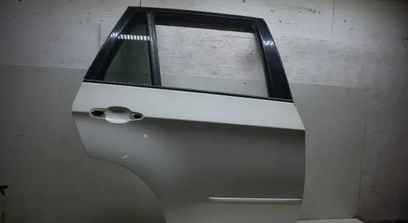 BMW X5M E70 Rear door 