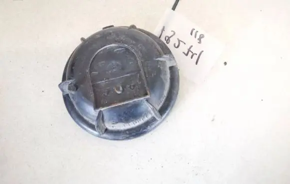 Volvo S60 Headlight/headlamp dust cover 89000387 9178538