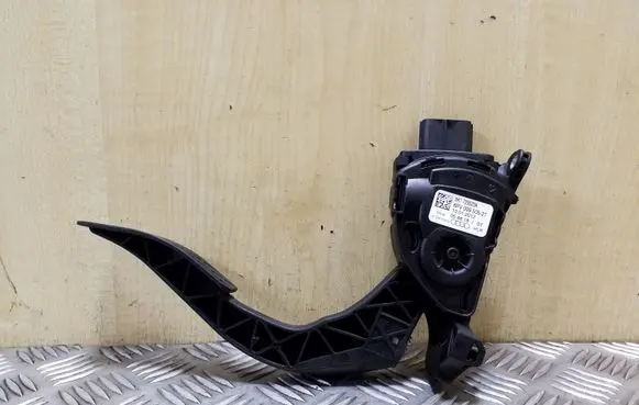 Audi A6 C7 Accelerator throttle pedal 8K1723523A