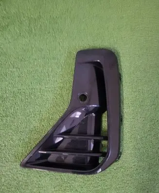 BMW X3 G01 Front bumper lower grill 8081201