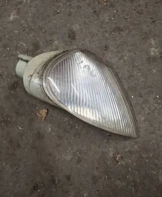 Renault Laguna I Front indicator light 7700820127 142238 2RA00684302