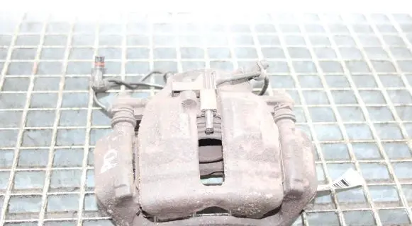Mercedes-Benz CLC CL203 Front brake caliper