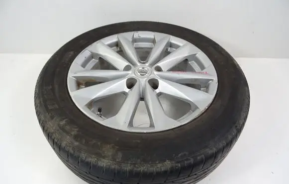 Nissan Qashqai R17 alloy rim 403004EA1B