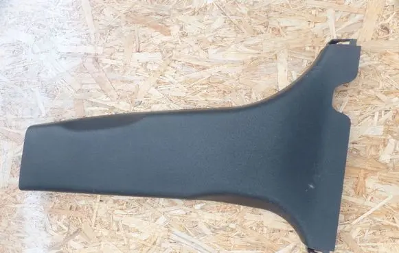 Hyundai i30 (B) pillar trim (bottom) 858352L000 858352L0005DRWAGON