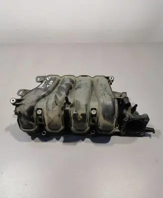 Toyota Yaris Intake manifold