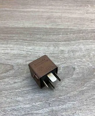 BMW 5 E34 Other relay 1388729 V23134K59X108