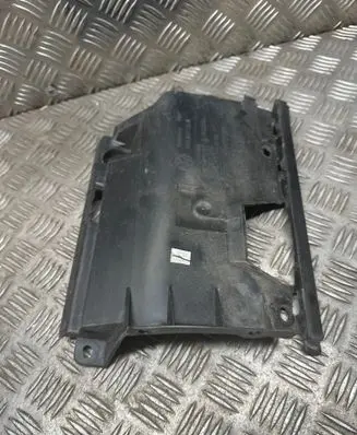 Rear bumper mounting bracket
