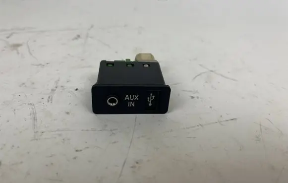 BMW X6 M AUX in-socket connector 9129652
