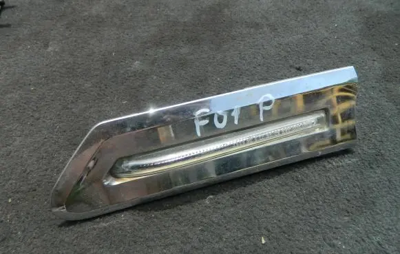 BMW 7 F01 F02 F03 F04 Front fender indicator light 7203372
