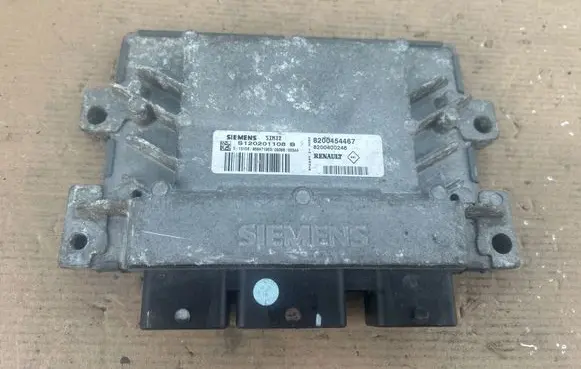 Renault Clio II Engine control unit/module 8200454467 S120201108B 8200400246
