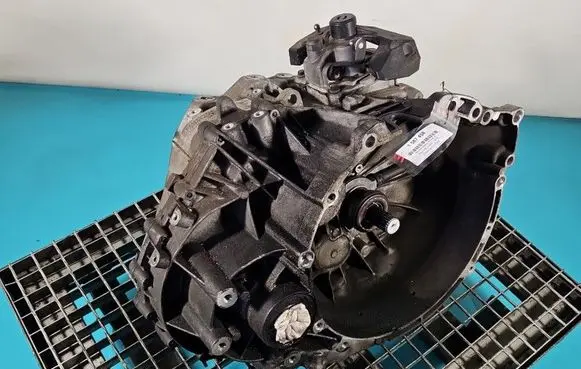 Volvo V70 Manual 5 speed gearbox EU1R7002TED IMPRK1587458