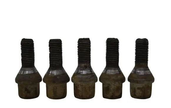 Dacia Duster Nuts/bolts 