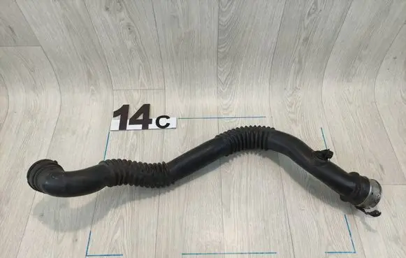 BMW 5 E60 E61 Intercooler hose/pipe 7803748
