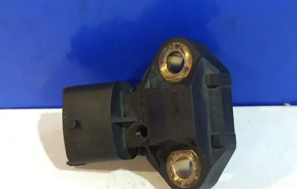 Fuel pressure sensor