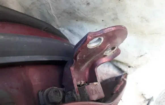 Mitsubishi Galant Rear door lower hinge