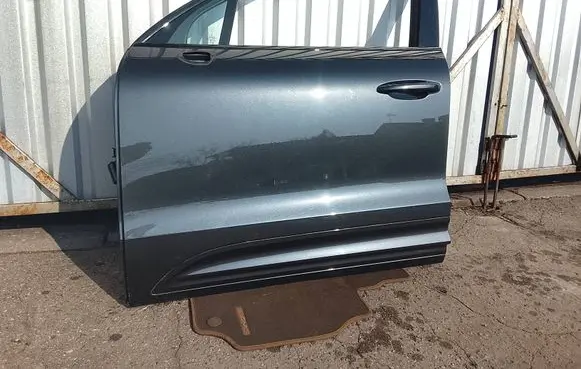 Porsche Macan (95B) Front door 95B831311A