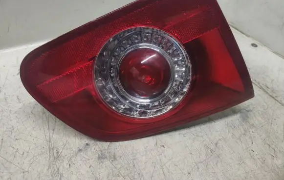 Volkswagen PASSAT B6 Tailgate rear/tail lights