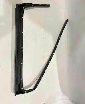 Mini Clubman F54 Front door rubber seal 7344157