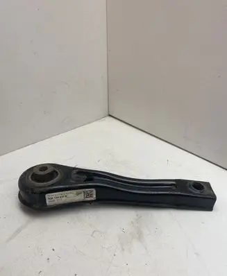 Skoda Octavia Mk3 (5E) Engine mounting bracket 5Q0199855N