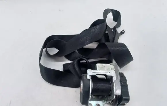 Mercedes-Benz CLK A208 C208 Front seatbelt 560491101