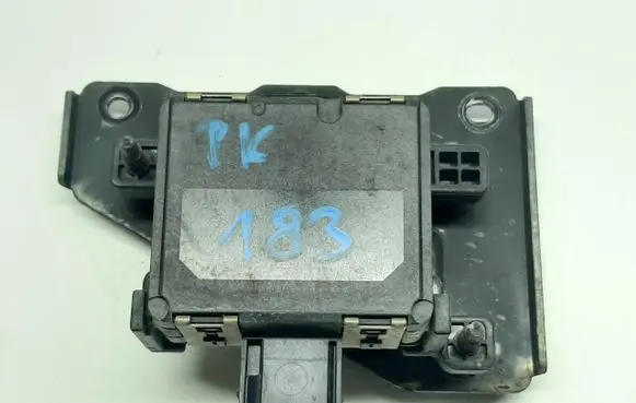 Hyundai Kona I Distronic sensor radar K499111100