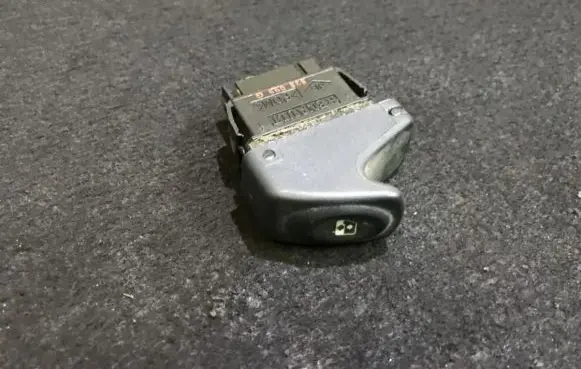 Renault Megane I Electric window control switch 838099g