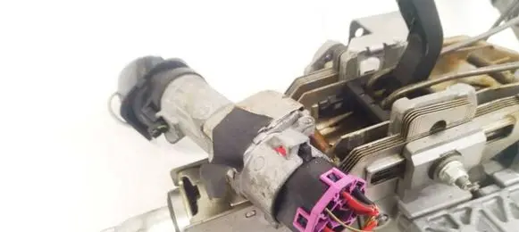 Audi A4 S4 B7 8E 8H Ignition lock