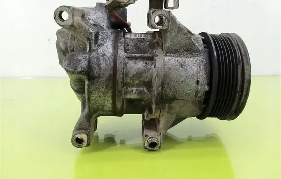 Toyota Yaris Air conditioning (A/C) compressor (pump) 5SER09C