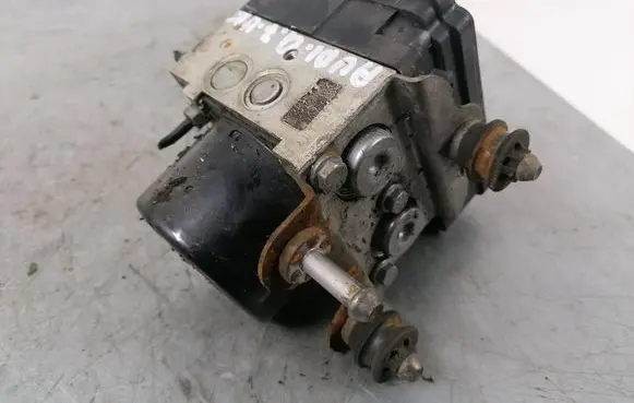 Audi Q7 4L ABS Pump 4L0614517A