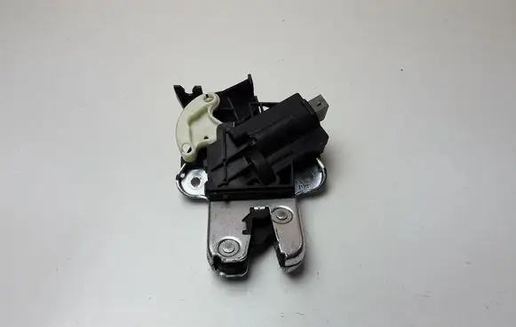 Audi A4 S4 B8 8K Loading door lock 4F5827505D