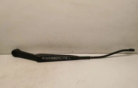 KIA Carens I Front wiper blade arm