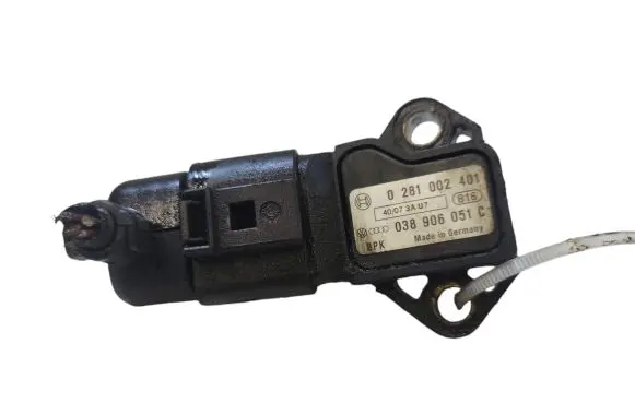 Volkswagen PASSAT B6 Air pressure sensor 0281002401 038906051