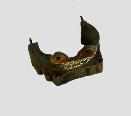 Jaguar XF X250 Engine mounting bracket 817274