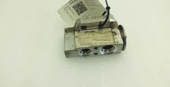 Volkswagen PASSAT B7 Air conditioning (A/C) expansion valve 1K0820679