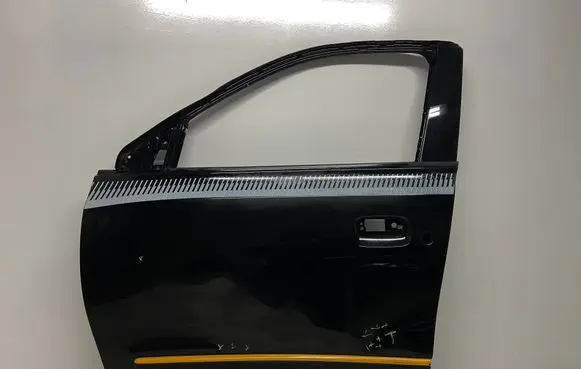 Renault Twingo III Front door 