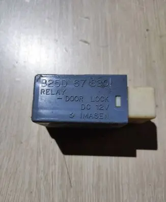 Mazda 2 Door central lock control unit/module B25D67830
